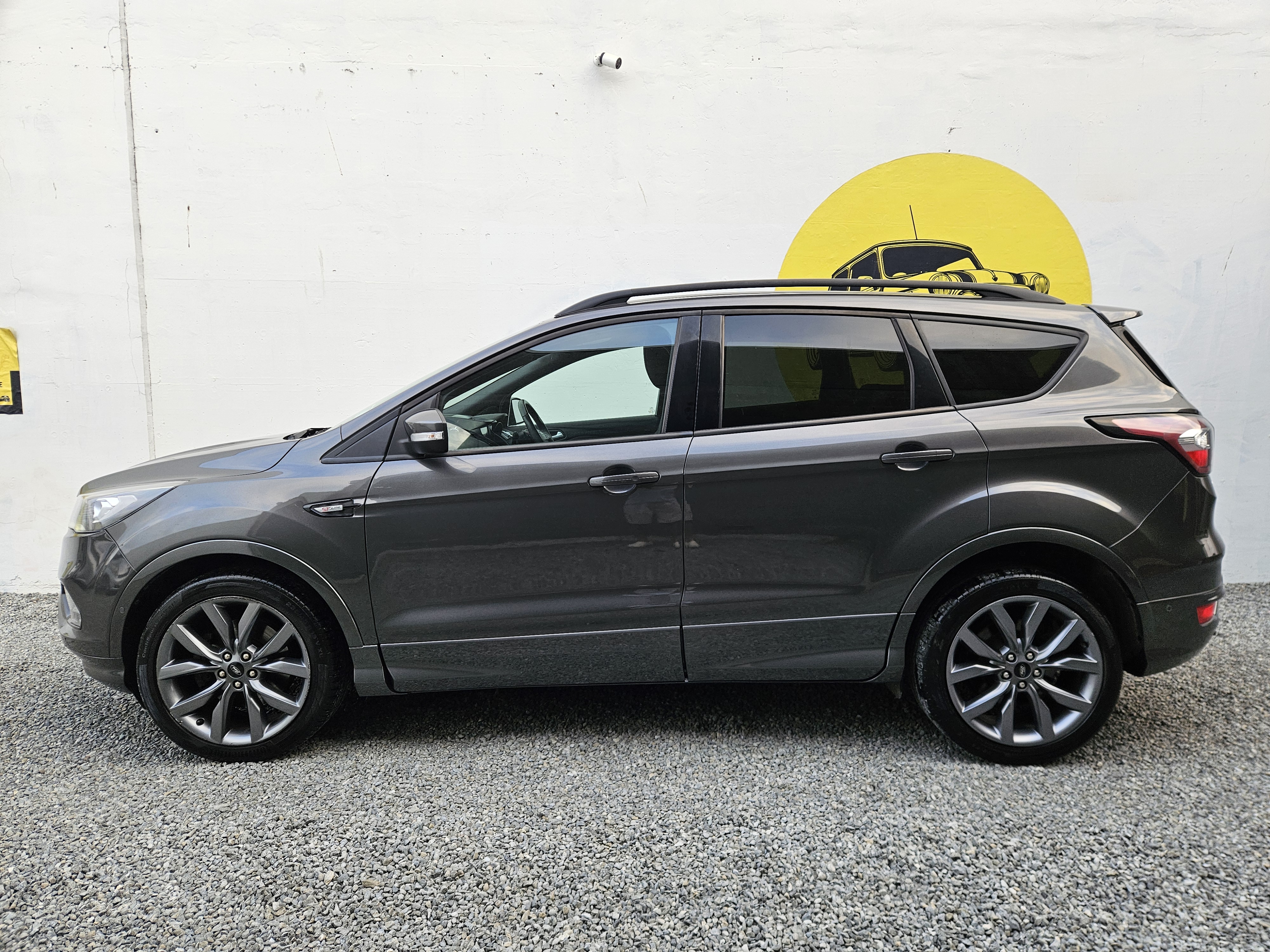 2020 Ford Escape ST - LINE photo 5