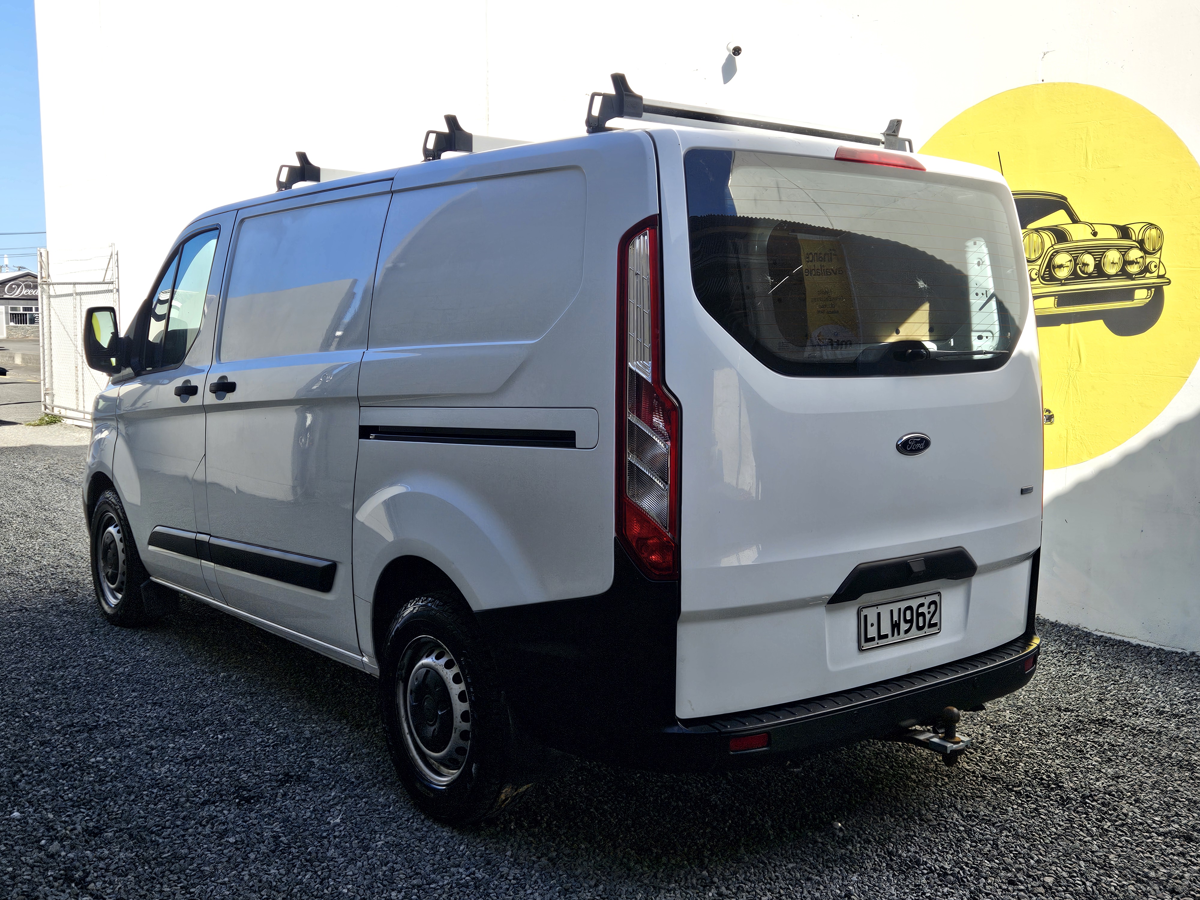 2018 Ford Transit Custom SWB photo 10