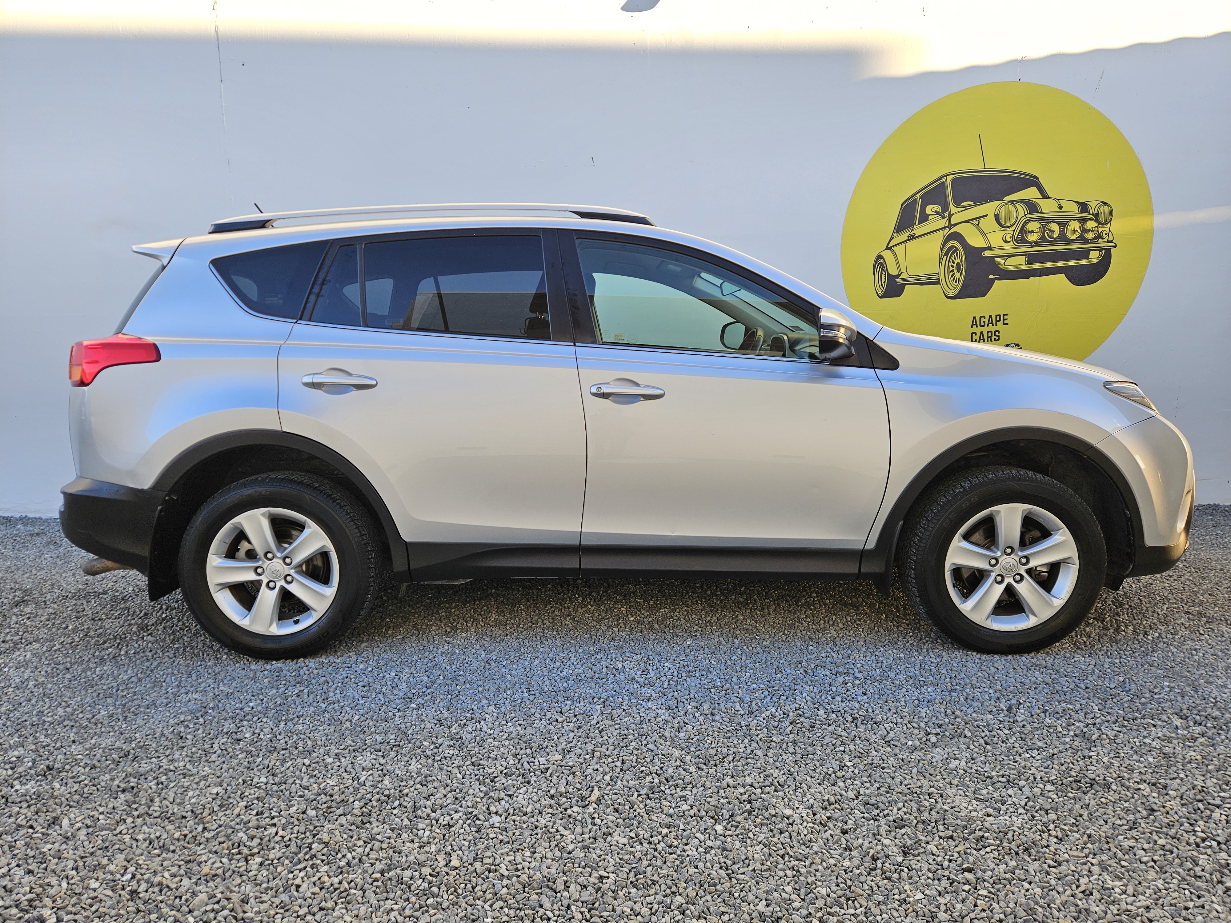 2013 Toyota Rav4 GXL  4WD photo 2