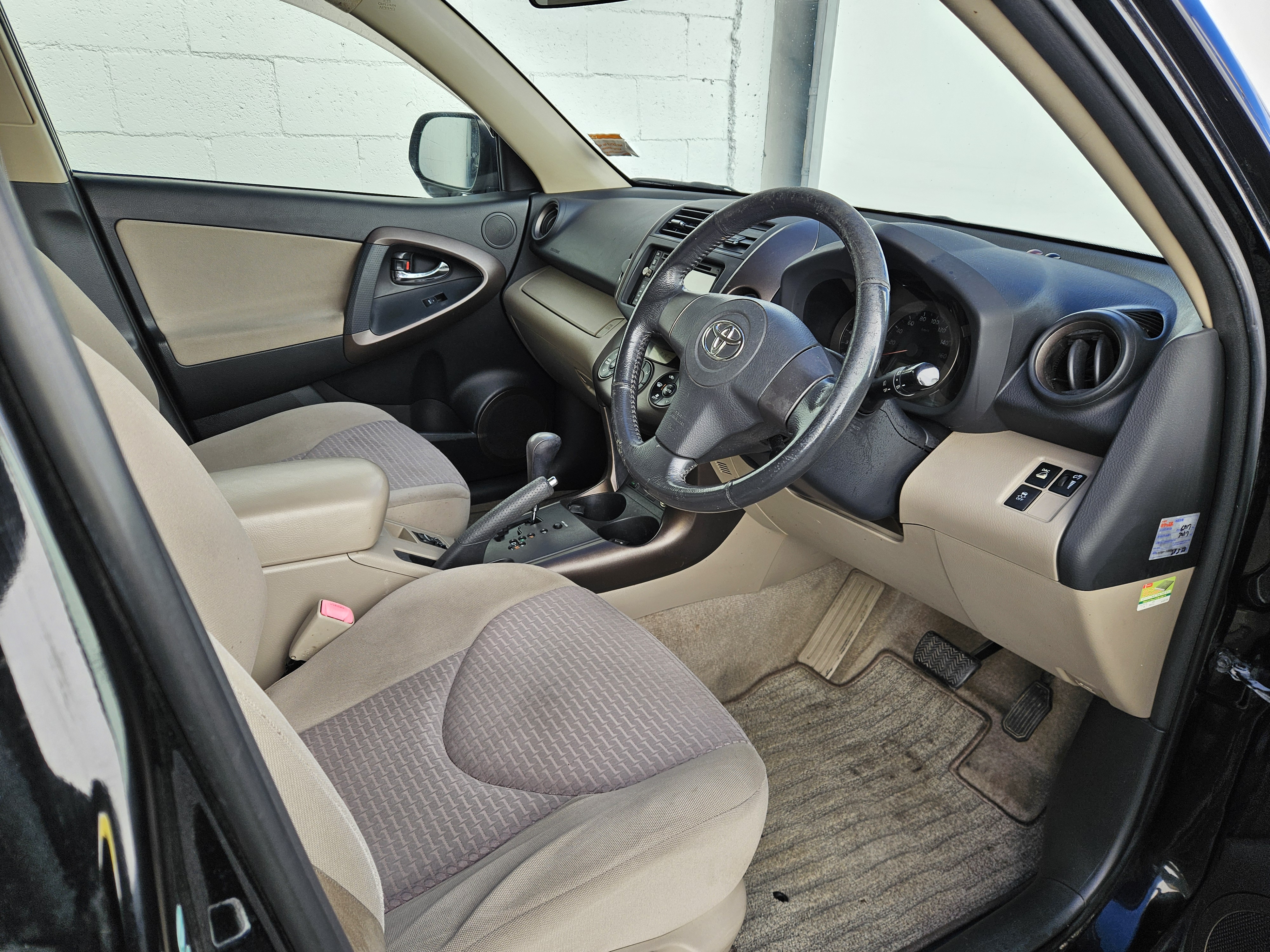 2008 Toyota Vangaurd 4WD photo 9