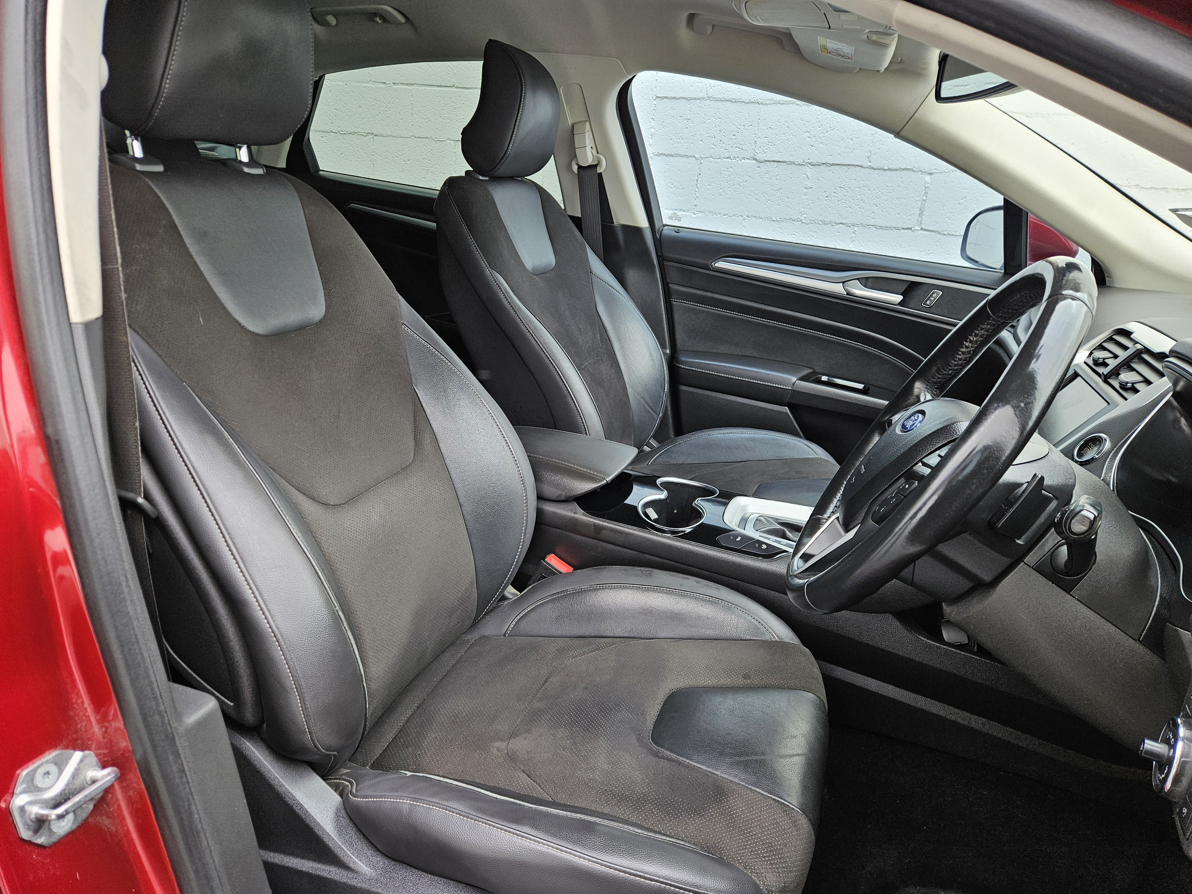 2015 Ford Mondeo photo 9