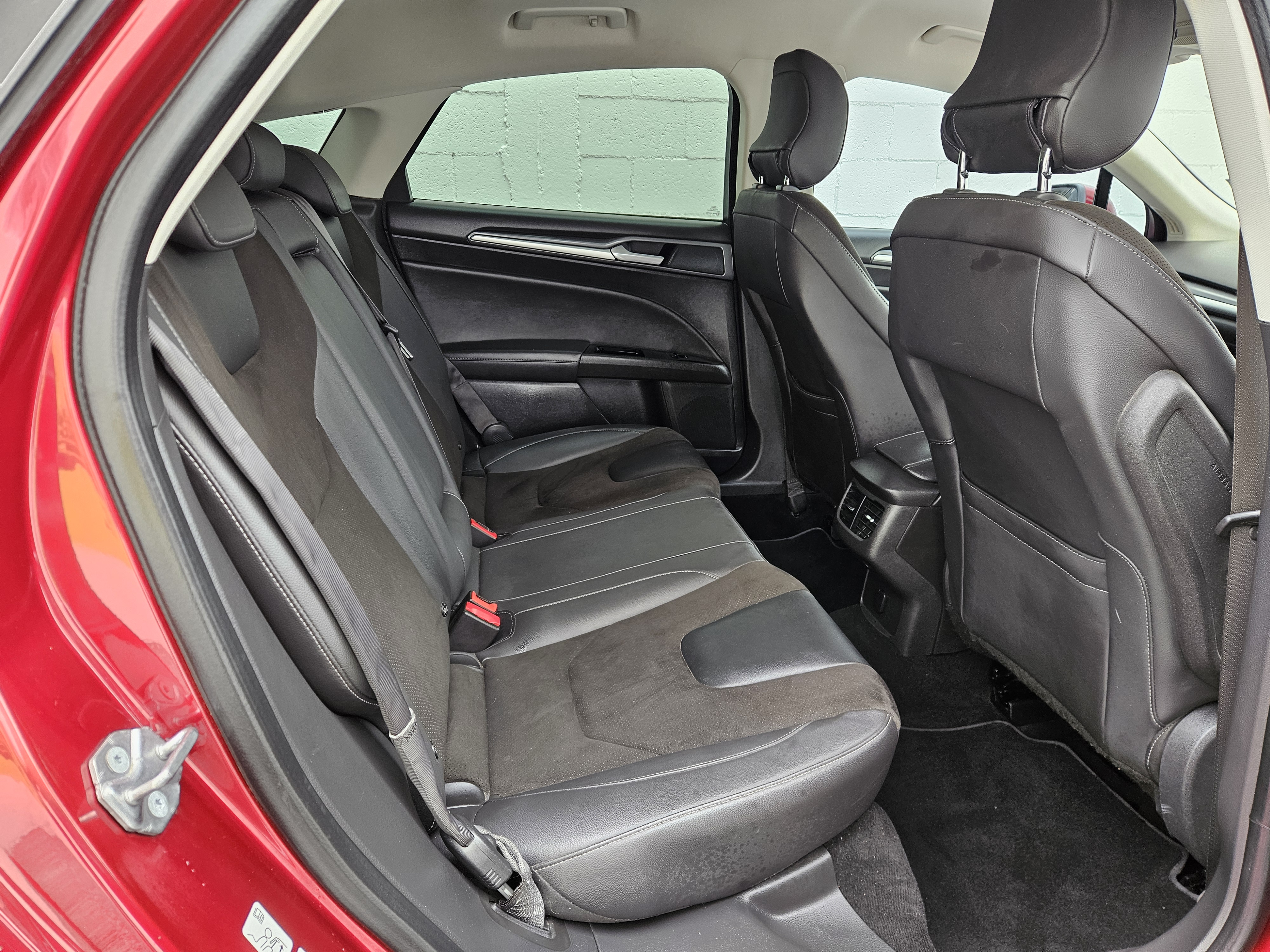 2015 Ford Mondeo photo 10