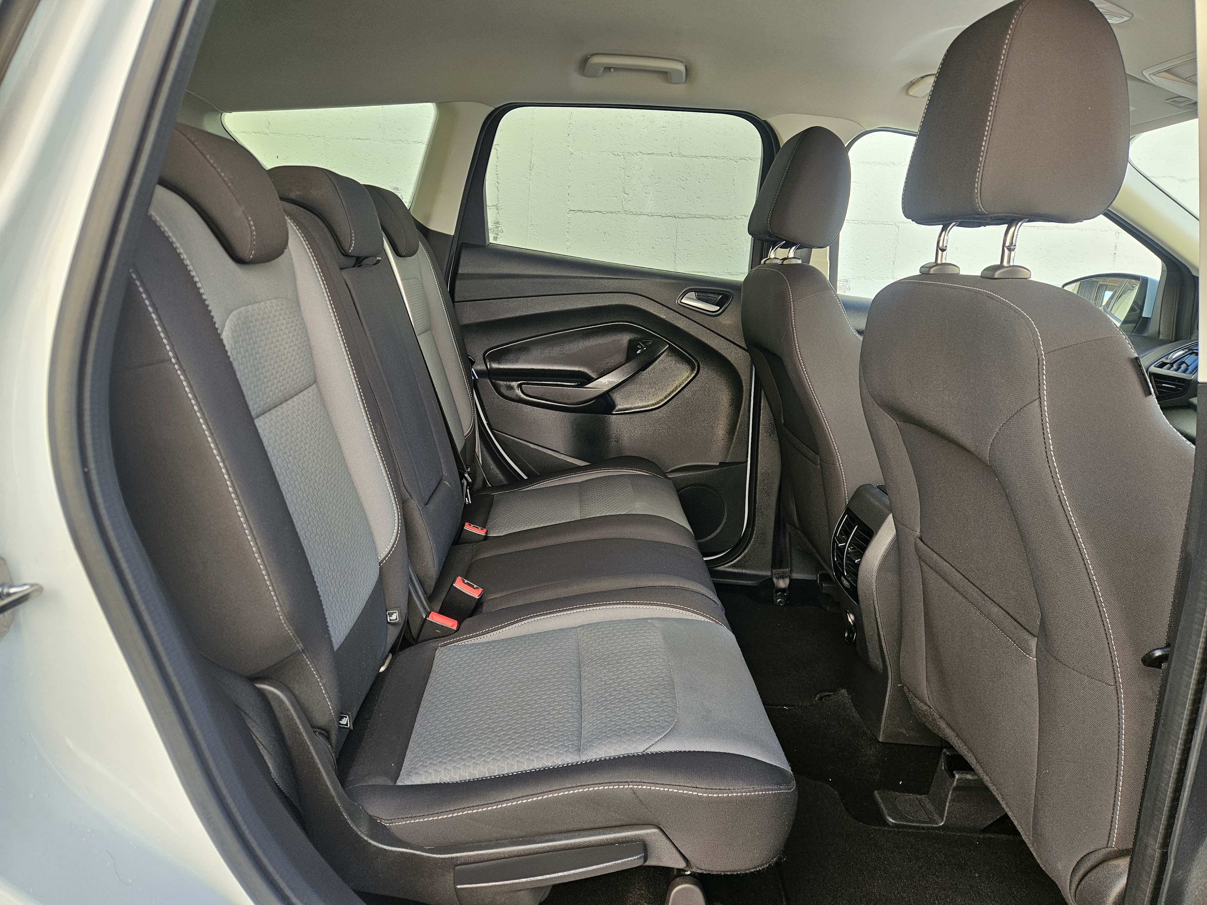 2017 Ford Escape Trend 1.5 photo 9