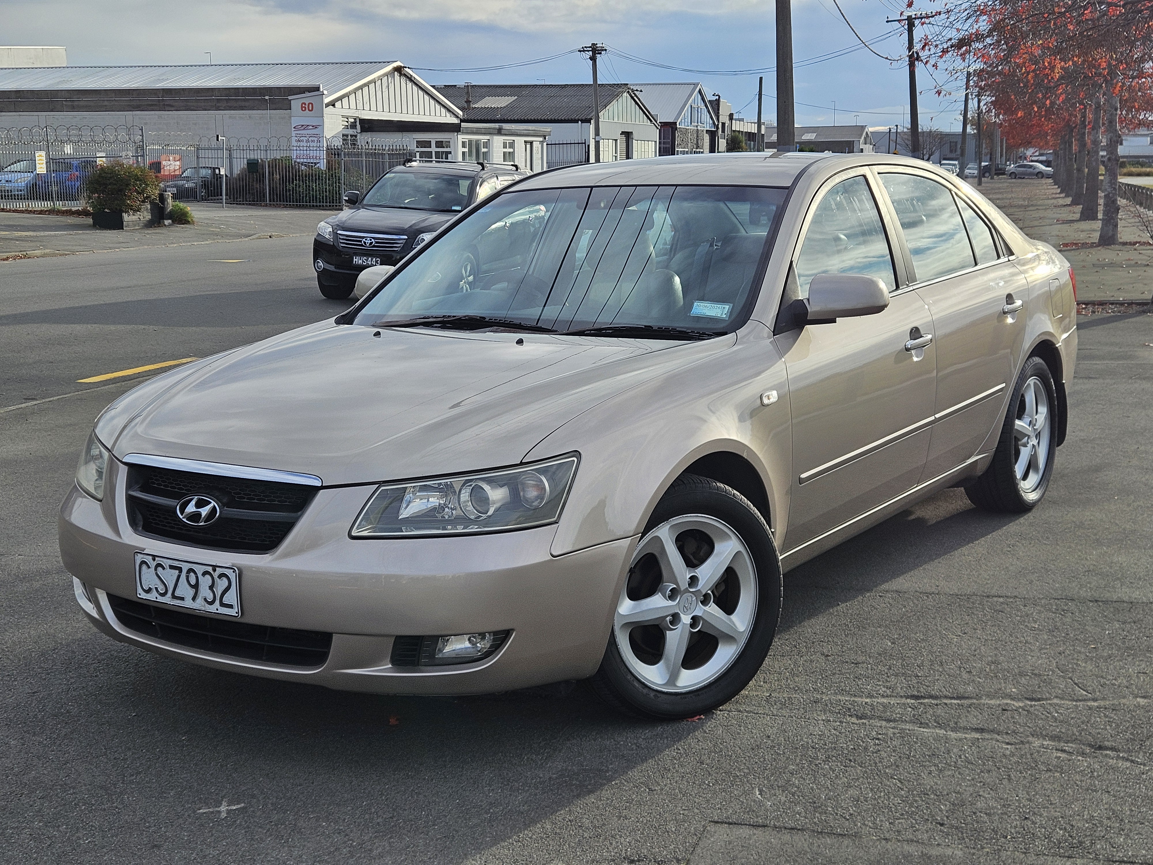 2005 Hyundai Sonata Elite photo 2