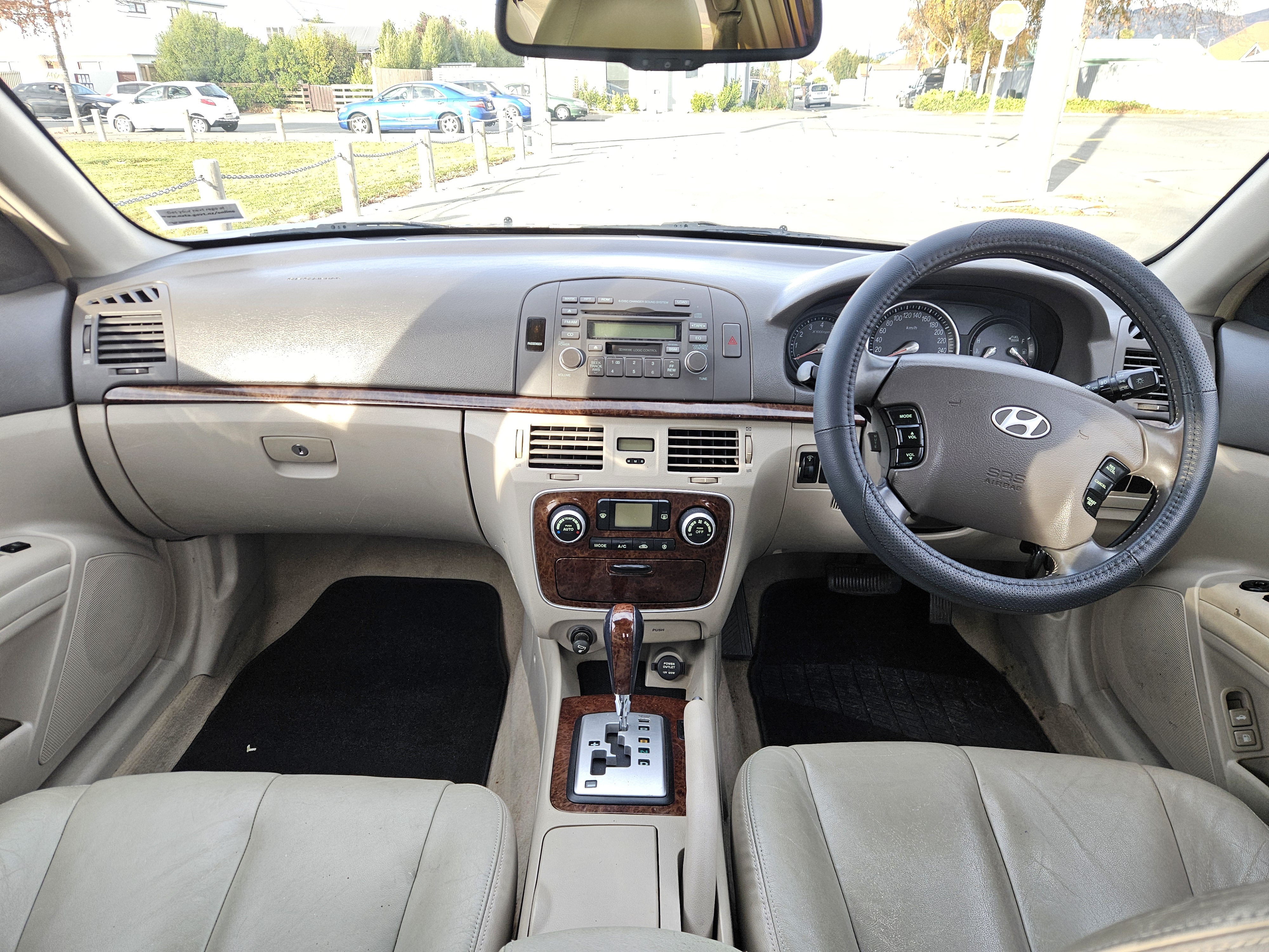 2005 Hyundai Sonata Elite photo 11
