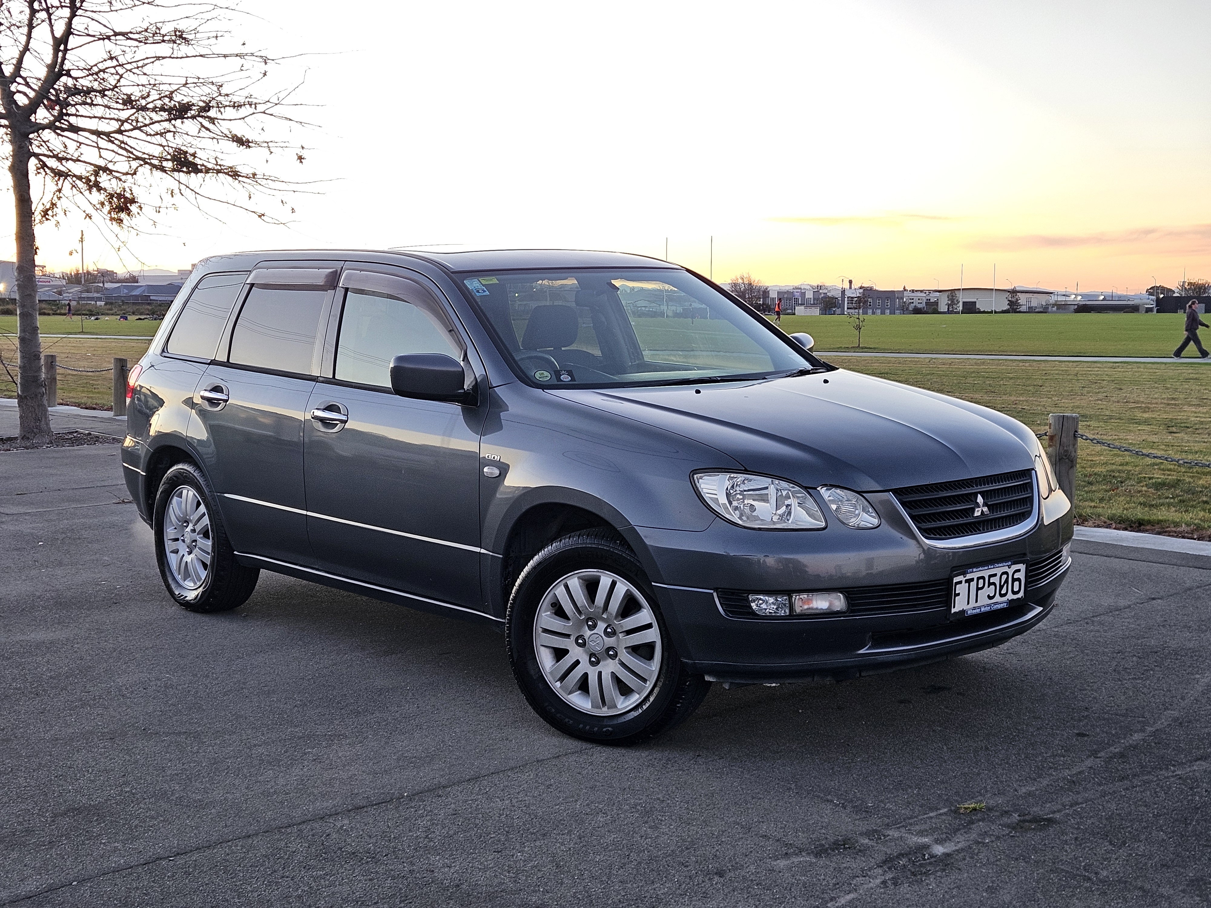 2002 Mitsubishi Airtrek
