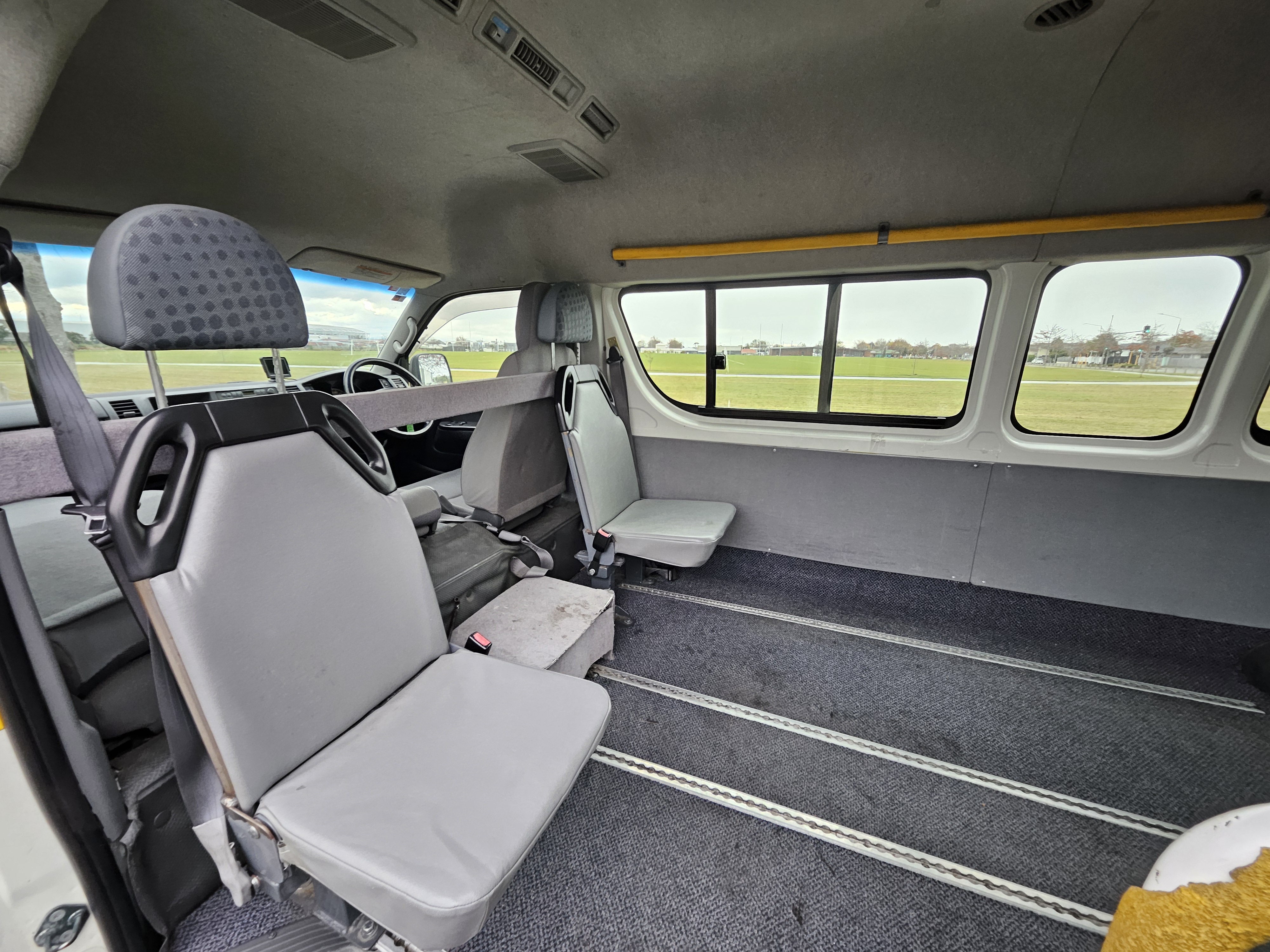 2008 Toyota Hiace ZX 3.0TD Mobility photo 9