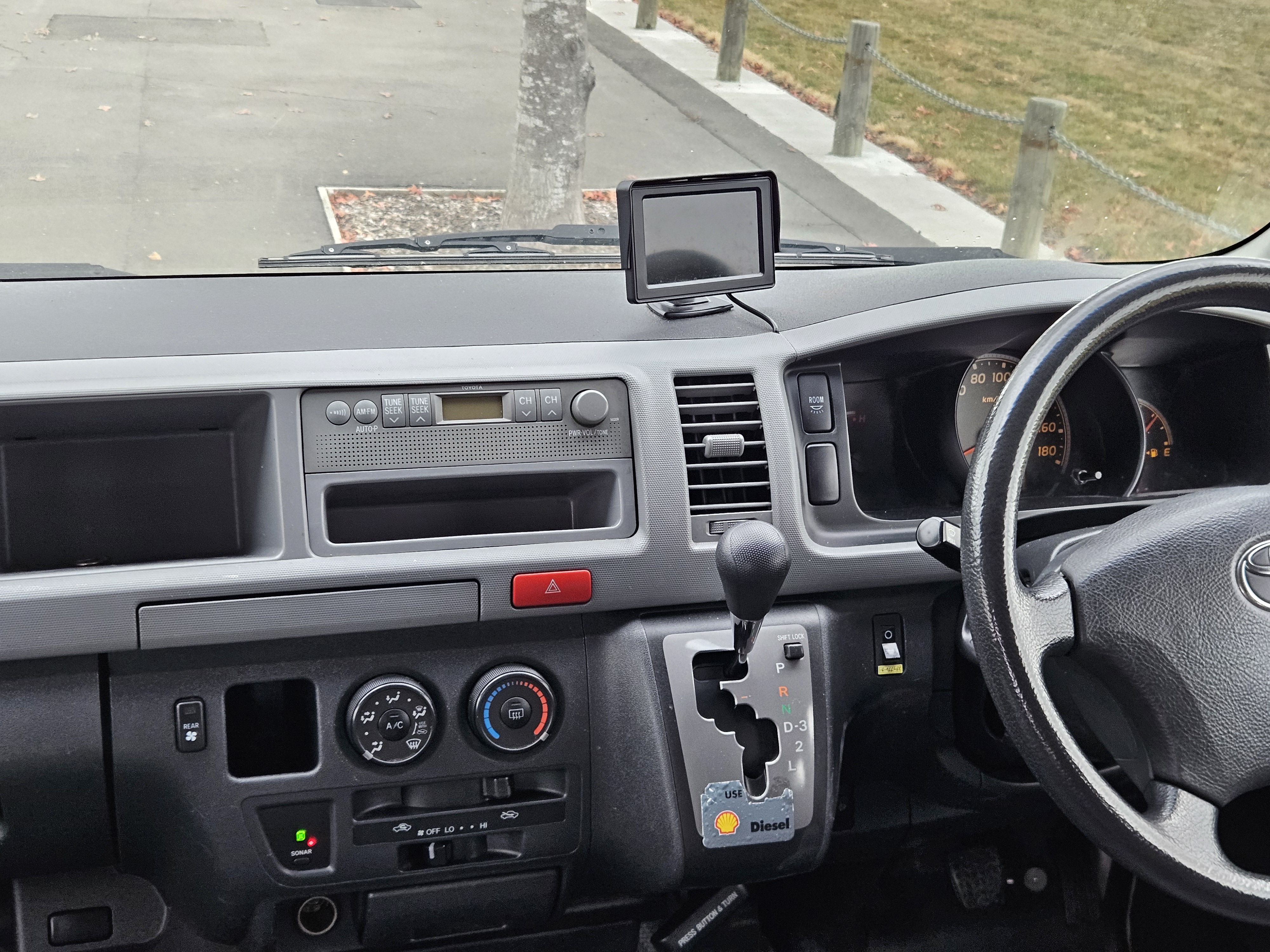 2008 Toyota Hiace ZX 3.0TD Mobility photo 13