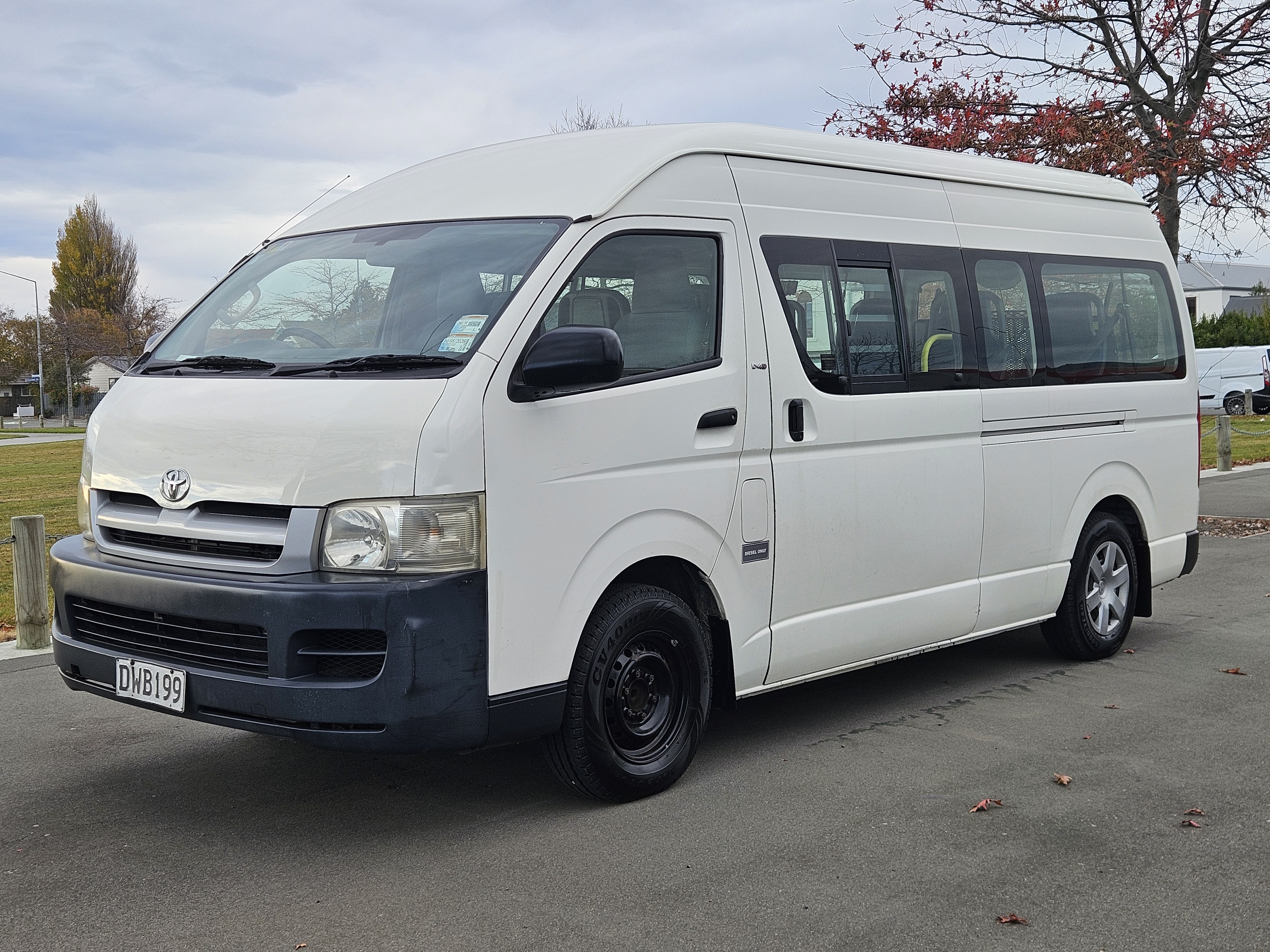 2007 Toyota Hiace T ZX Mobility photo 2