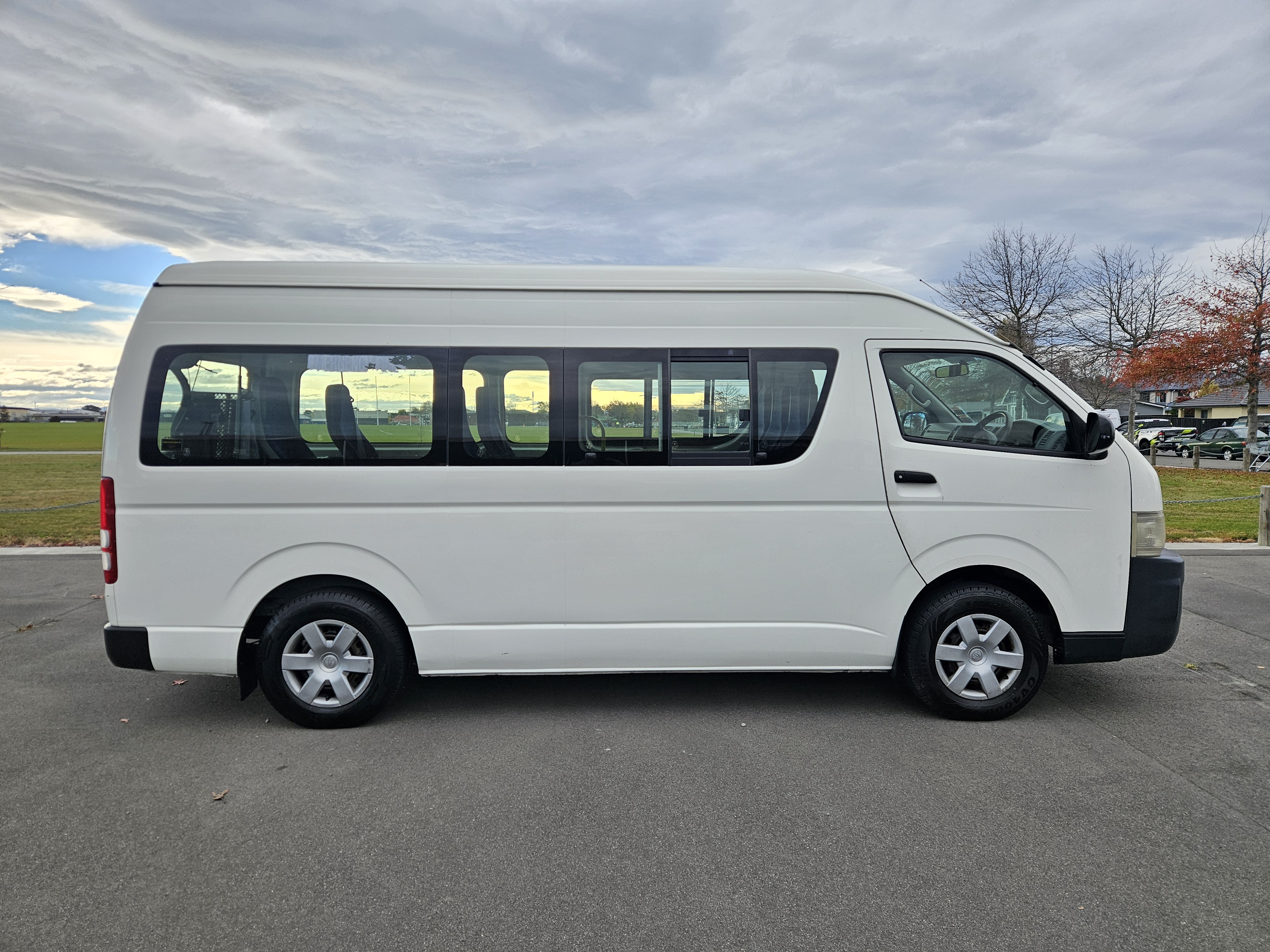 2007 Toyota Hiace T ZX Mobility photo 7